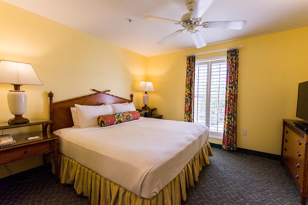 Sunshine Suites Resort West Bay Экстерьер фото