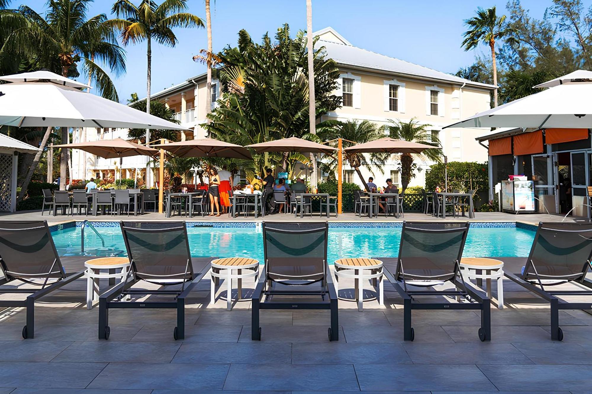 Sunshine Suites Resort West Bay Экстерьер фото